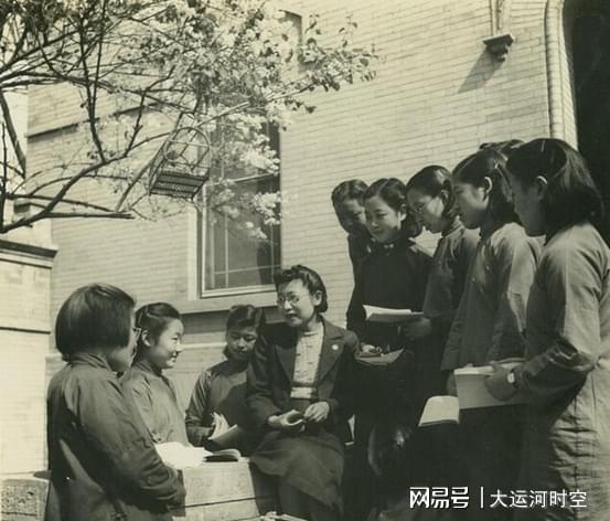 炒股配资基础知识 1954年，汤恩伯因病去世，妻子得知后，冷冷地说：报应来了